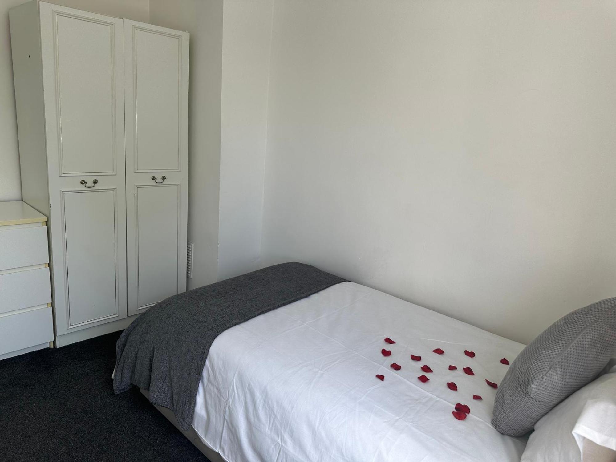 Experience London With Easy Villa Bromley Eksteriør billede